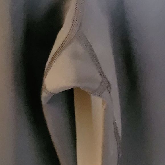 Adidas Black Crop Medium Compression Leggings Size Small - Picture 7 of 9